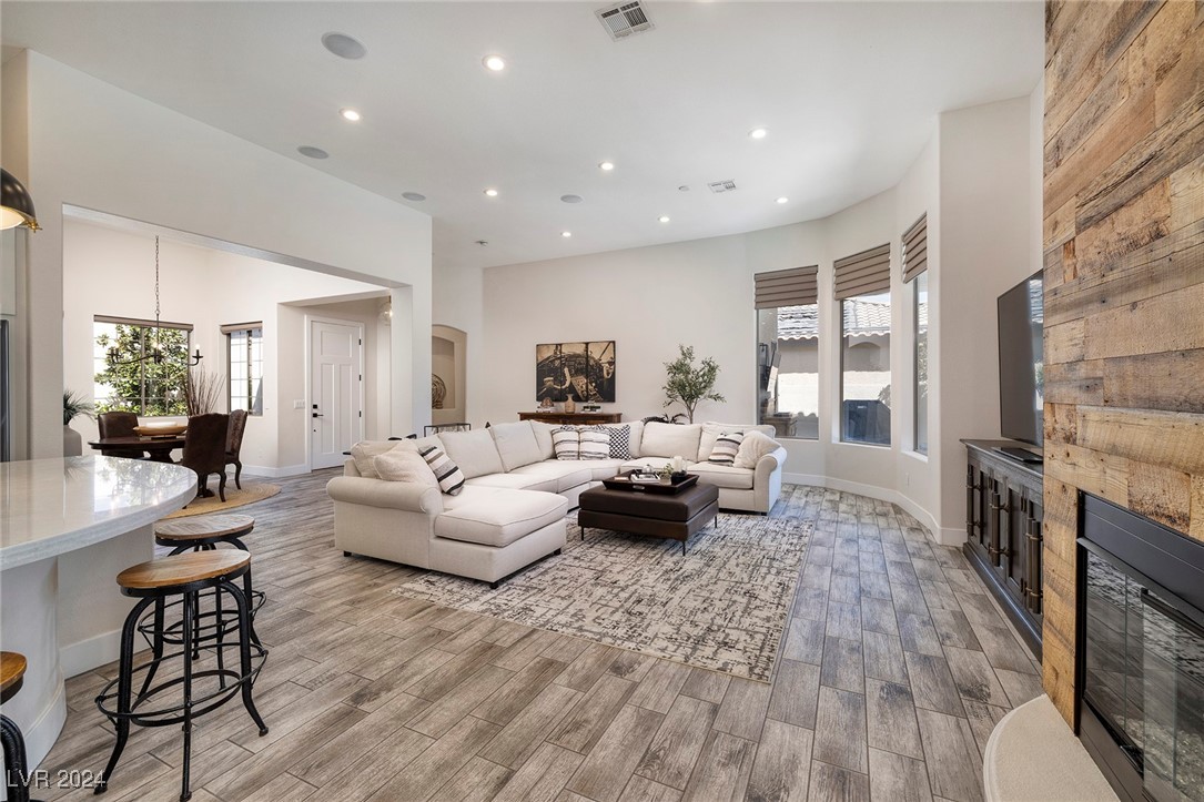 266 Calle Palacio Street