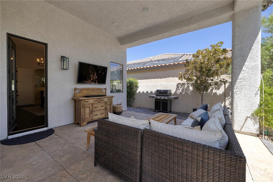 266 Calle Palacio Street