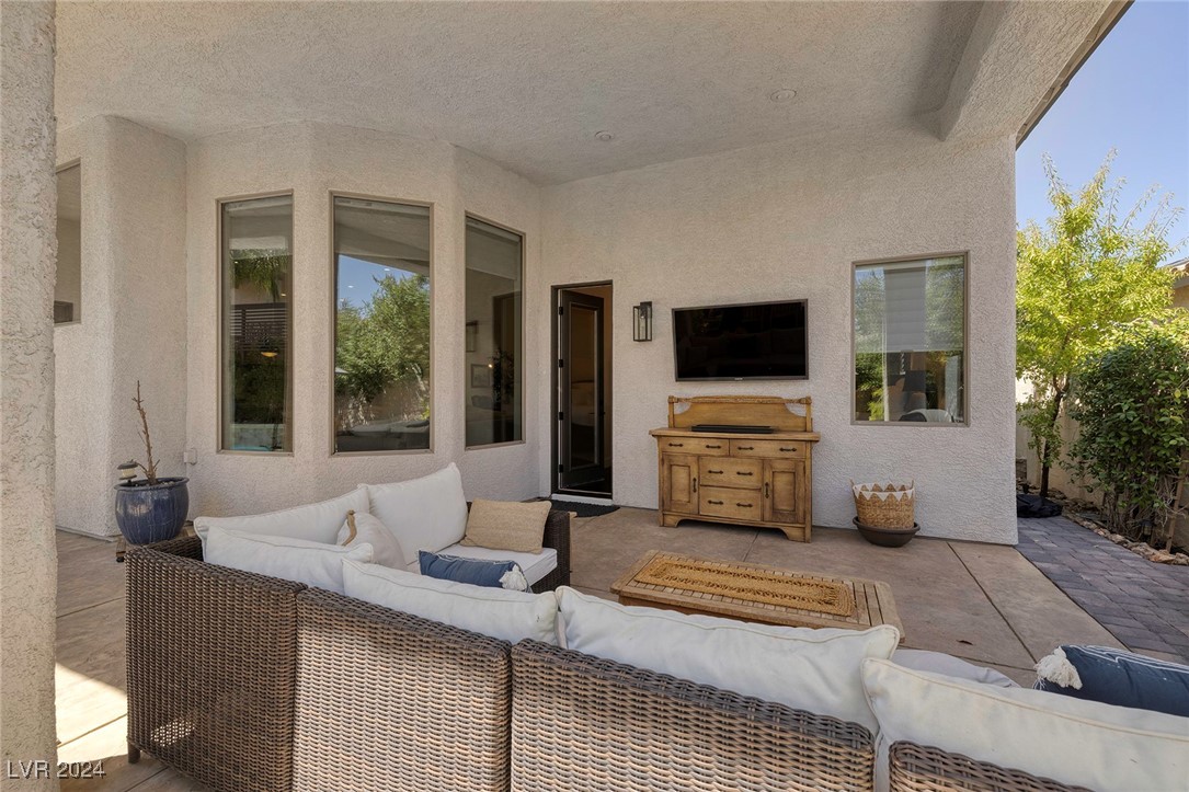 266 Calle Palacio Street