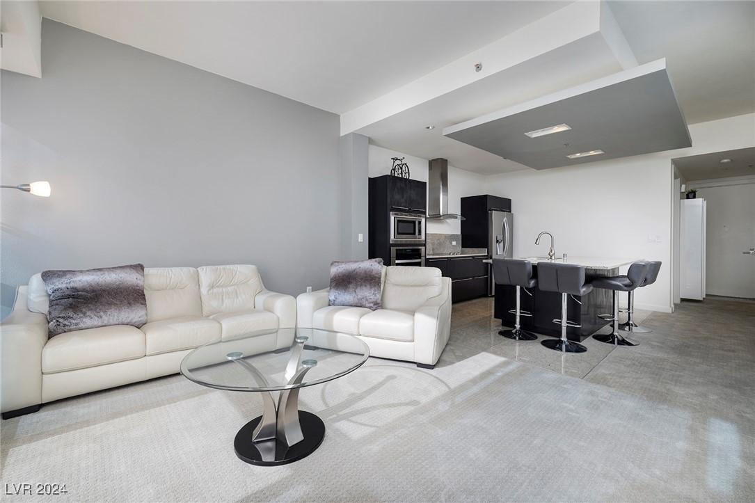 4471 Dean Martin Drive 3605