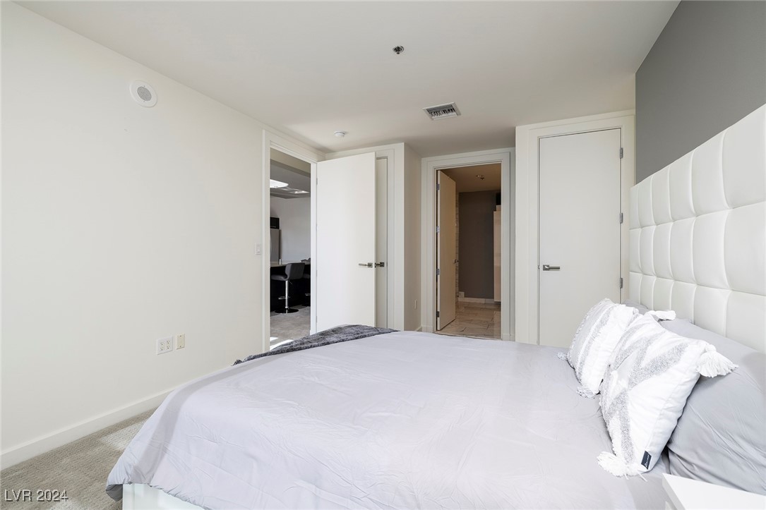 4471 Dean Martin Drive 3605