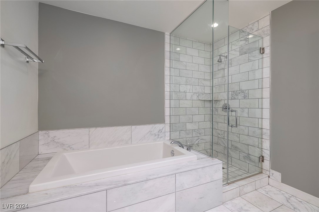 4471 Dean Martin Drive 3605