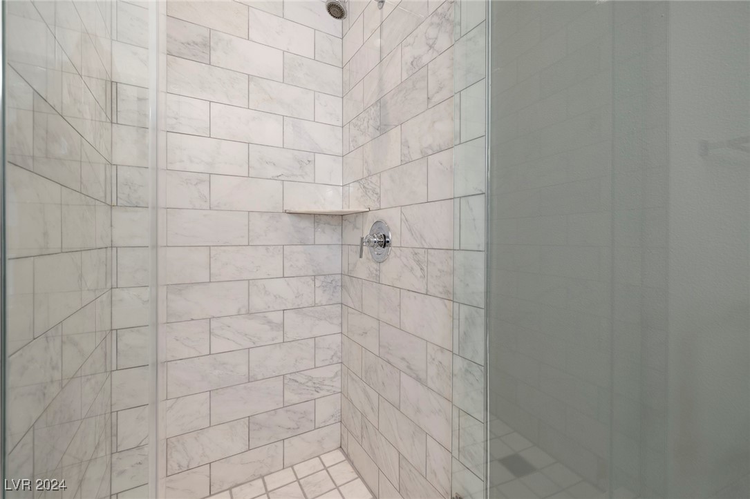 4471 Dean Martin Drive 3605