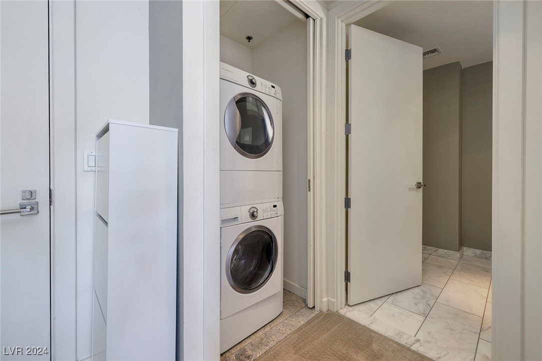 4471 Dean Martin Drive 3605