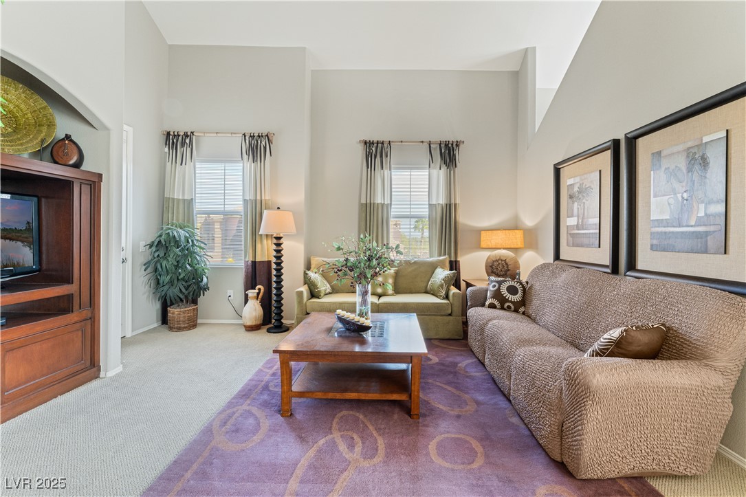 3975 North Hualapai Way 285