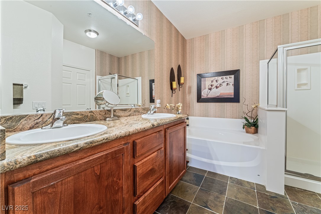 3975 North Hualapai Way 285