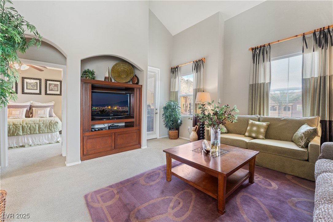 3975 North Hualapai Way 285