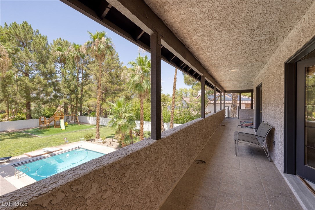 30 Quail Hollow Drive