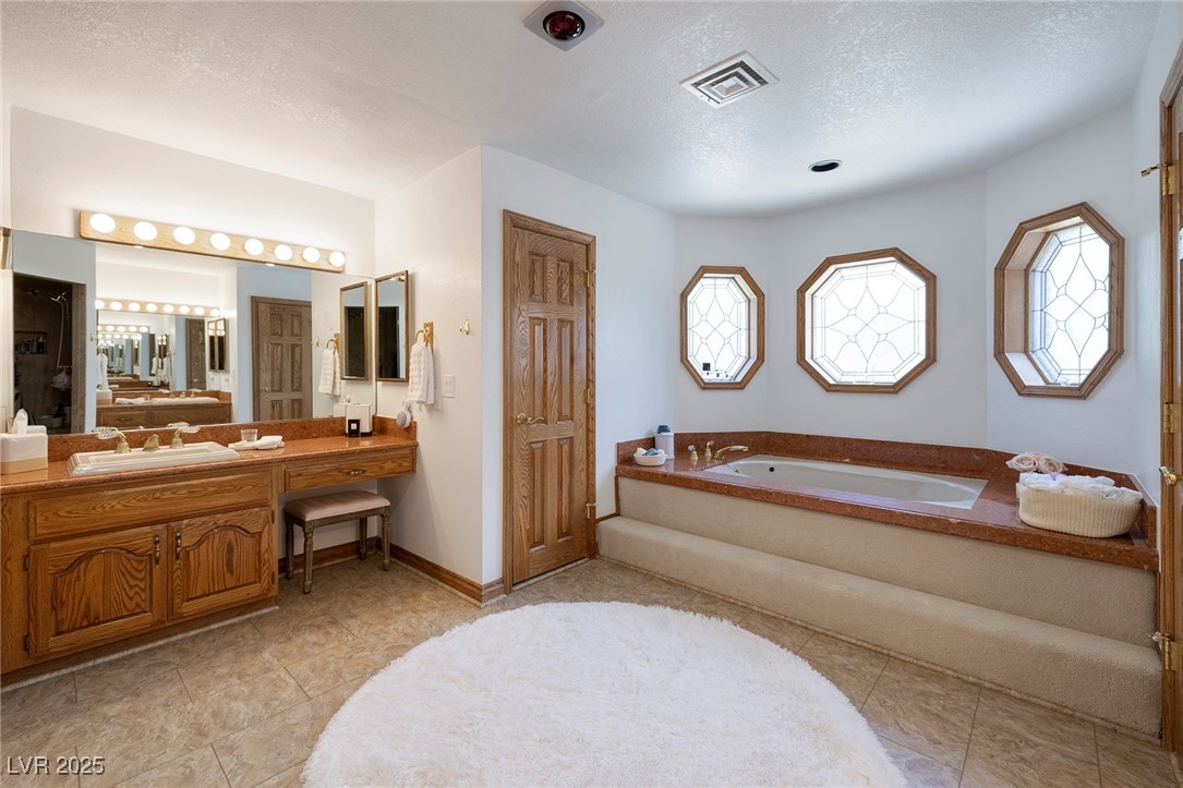 30 Quail Hollow Drive