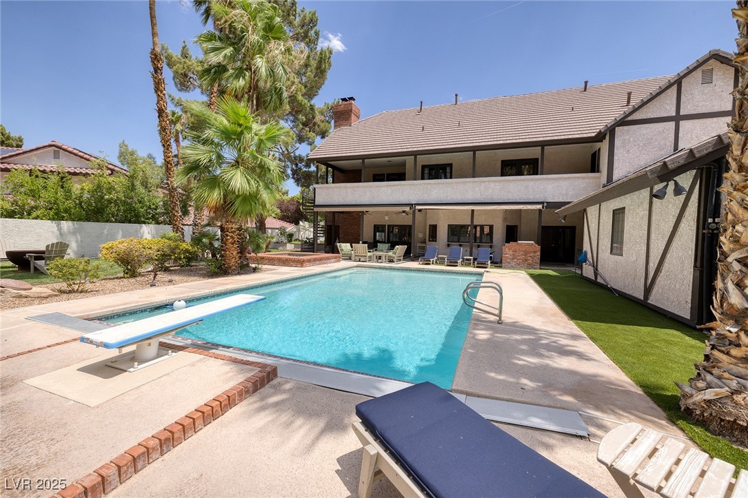 30 Quail Hollow Drive