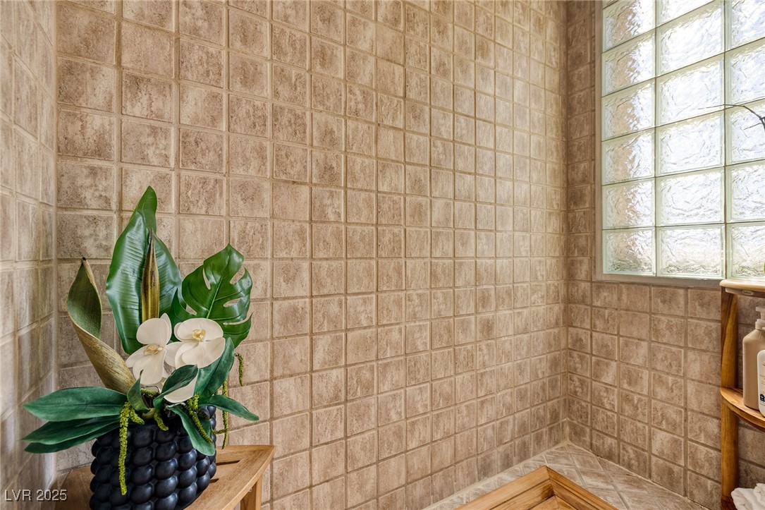 30 Strada Principale