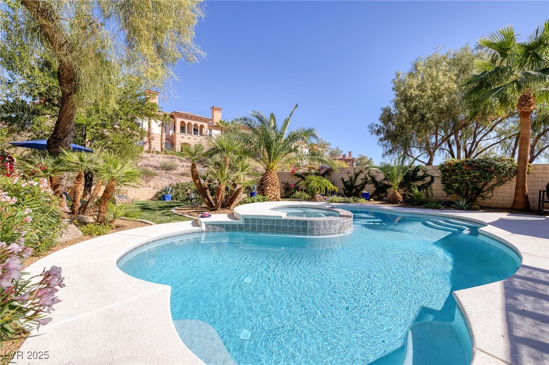 30 Strada Principale