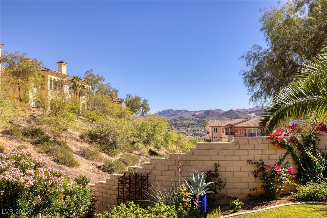 30 Strada Principale