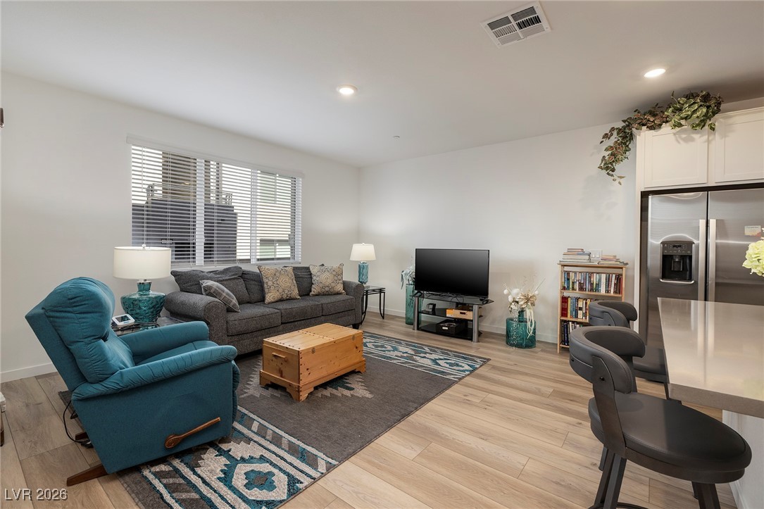 1548 Maria Crossing Avenue