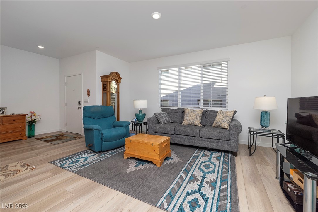 1548 Maria Crossing Avenue