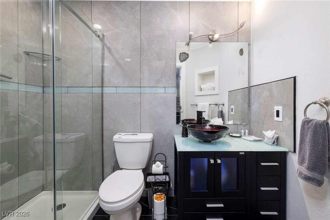 3385 West Agate Avenue