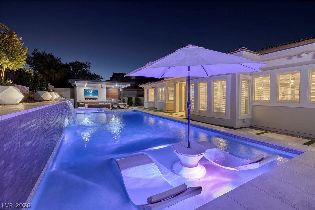 2279 Candlestick Avenue