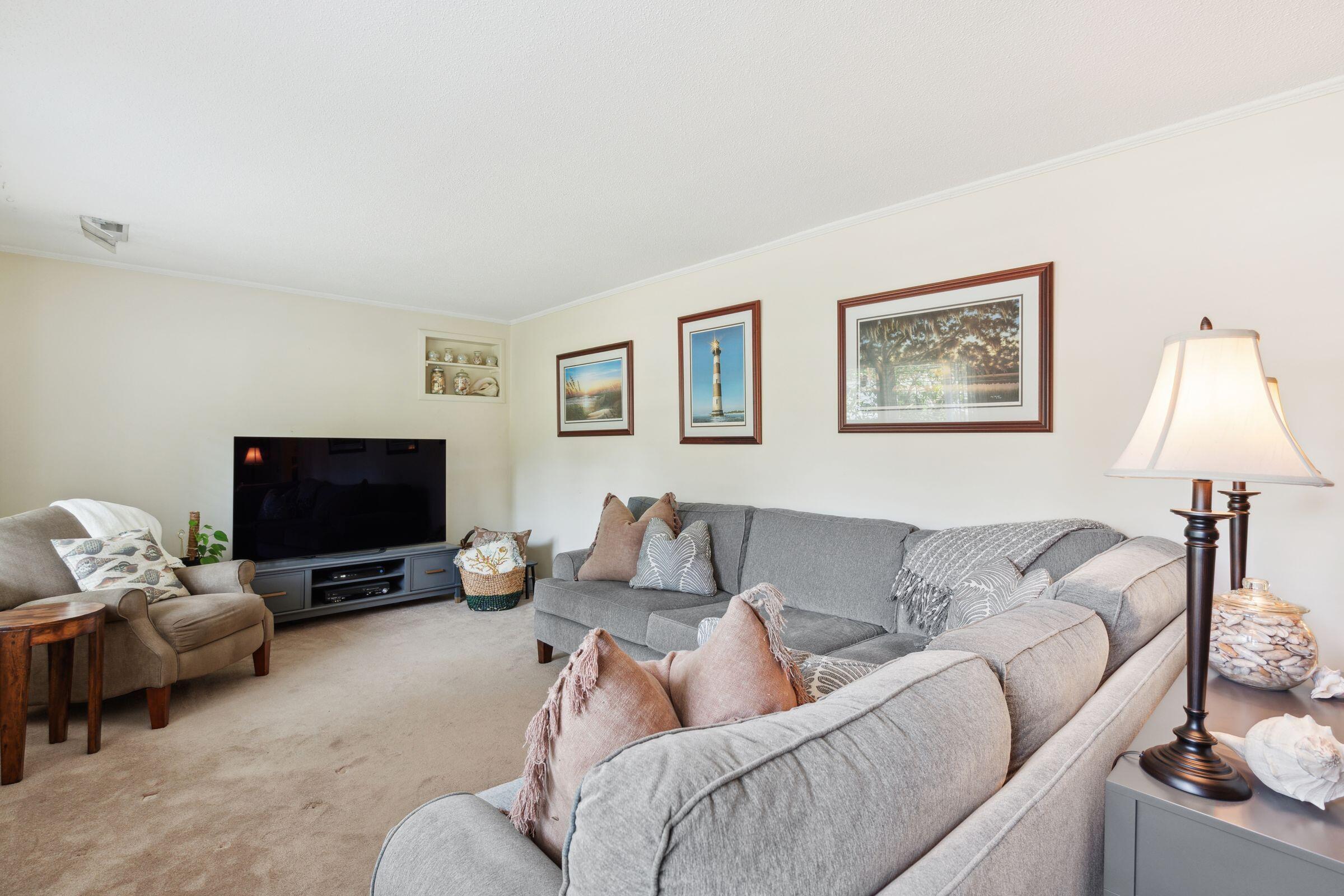 1764 Lady Ashley Street