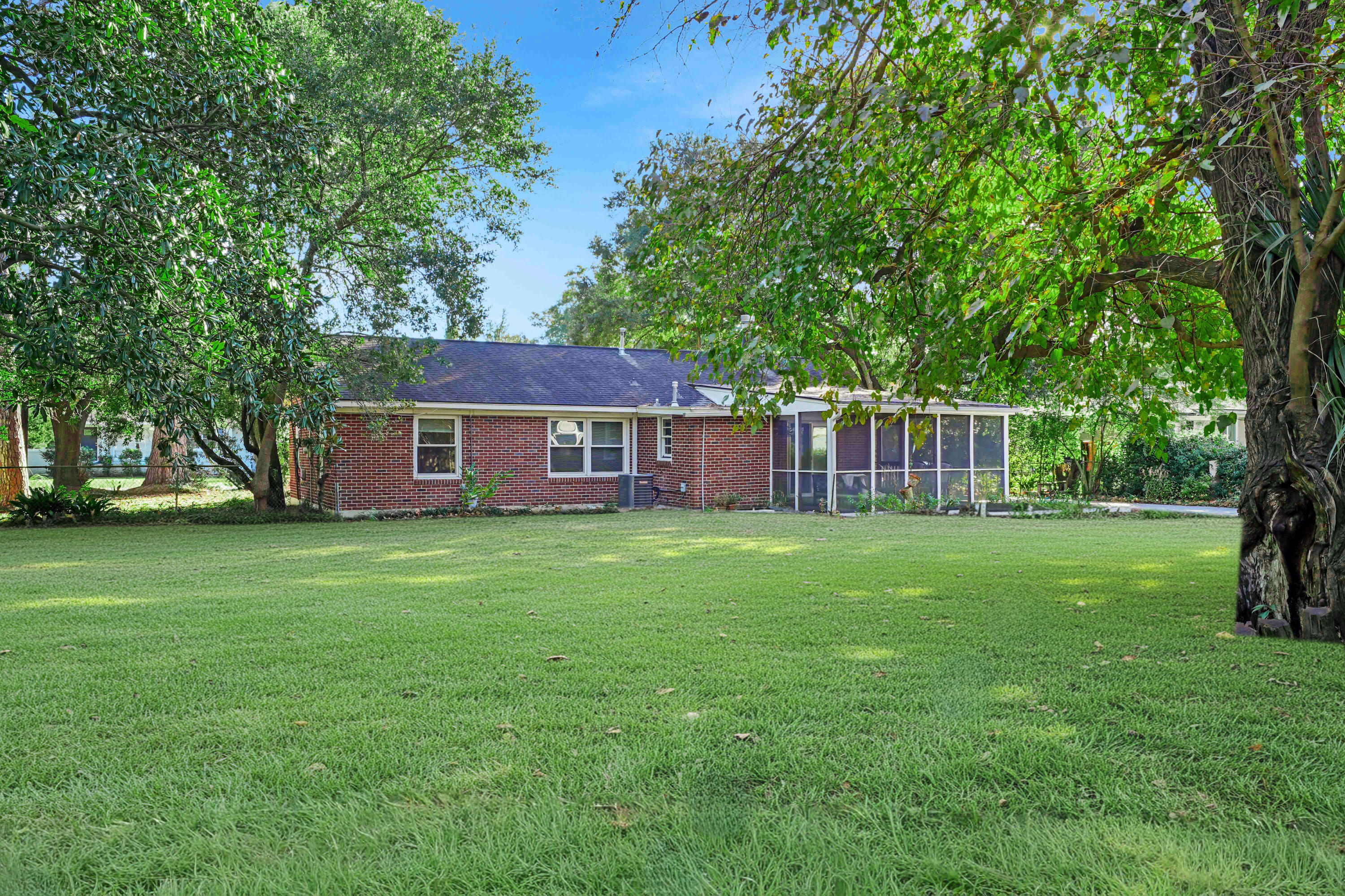 1764 Lady Ashley Street