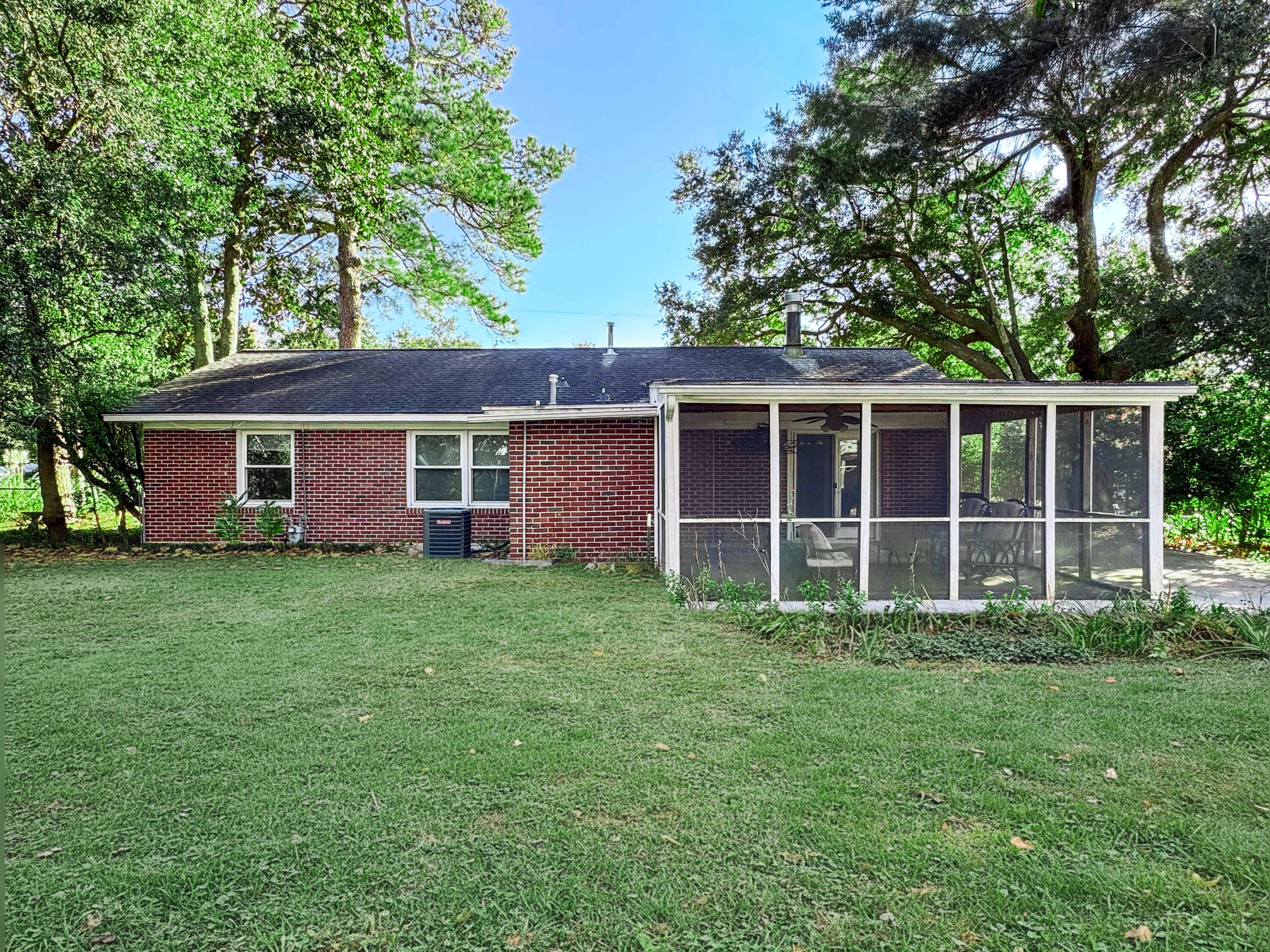 1764 Lady Ashley Street