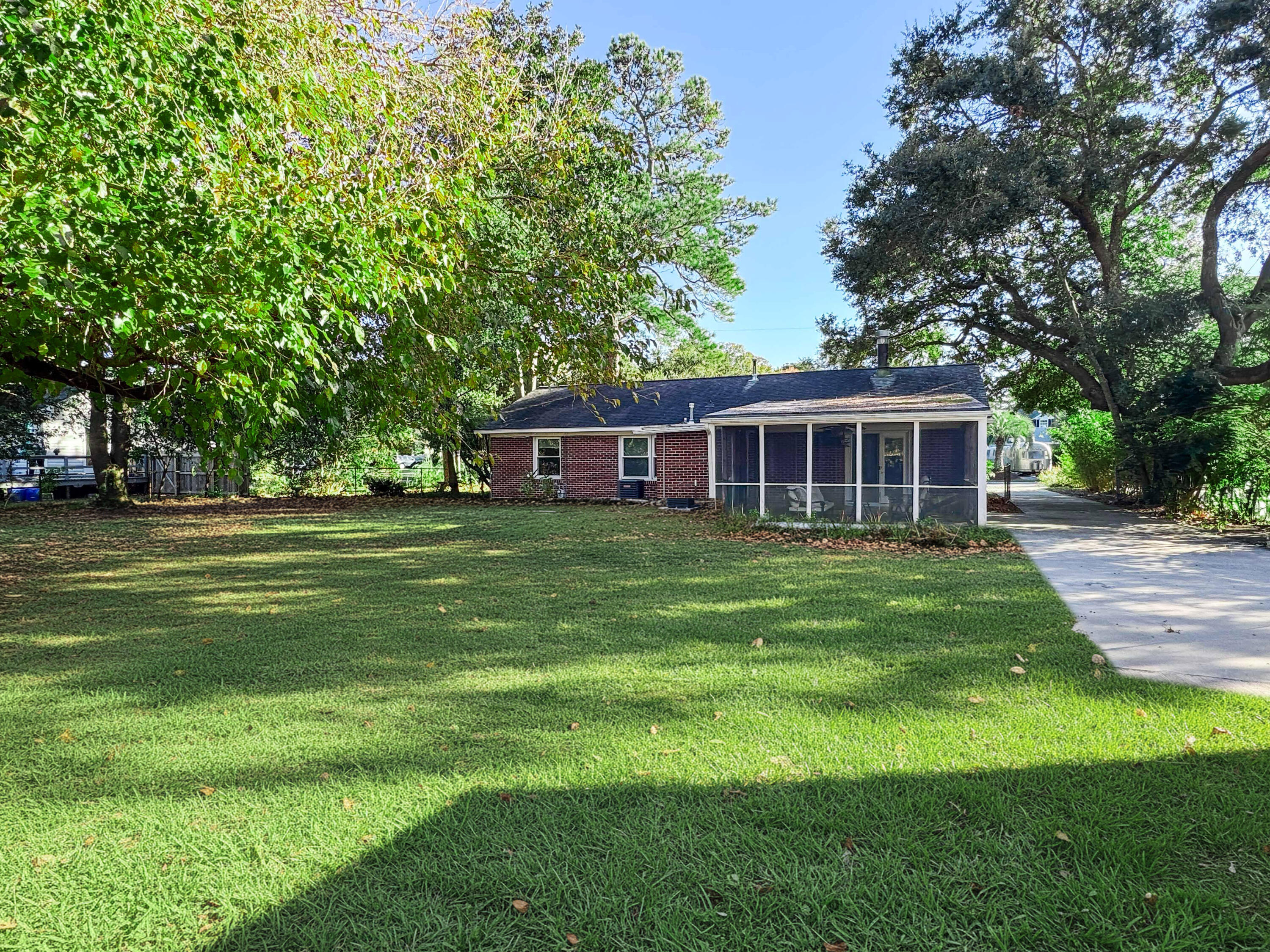 1764 Lady Ashley Street
