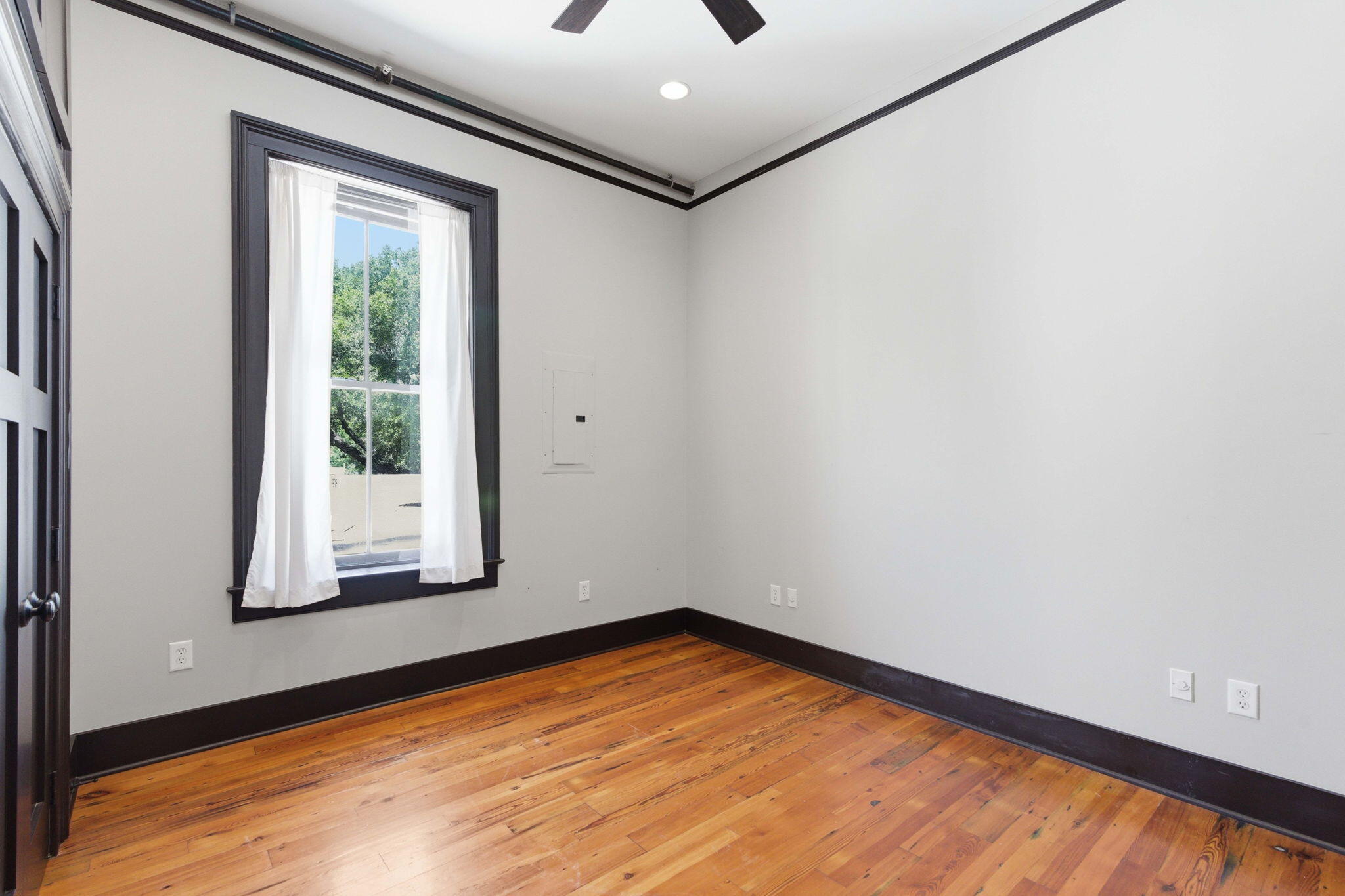 125 Meeting Street # B