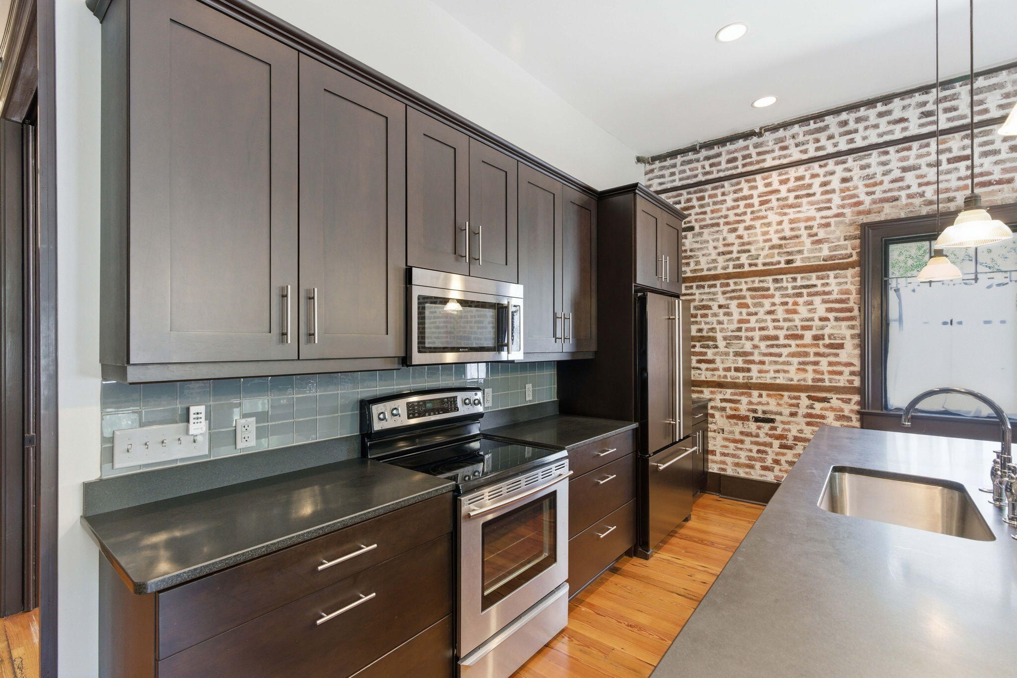 125 Meeting Street # B