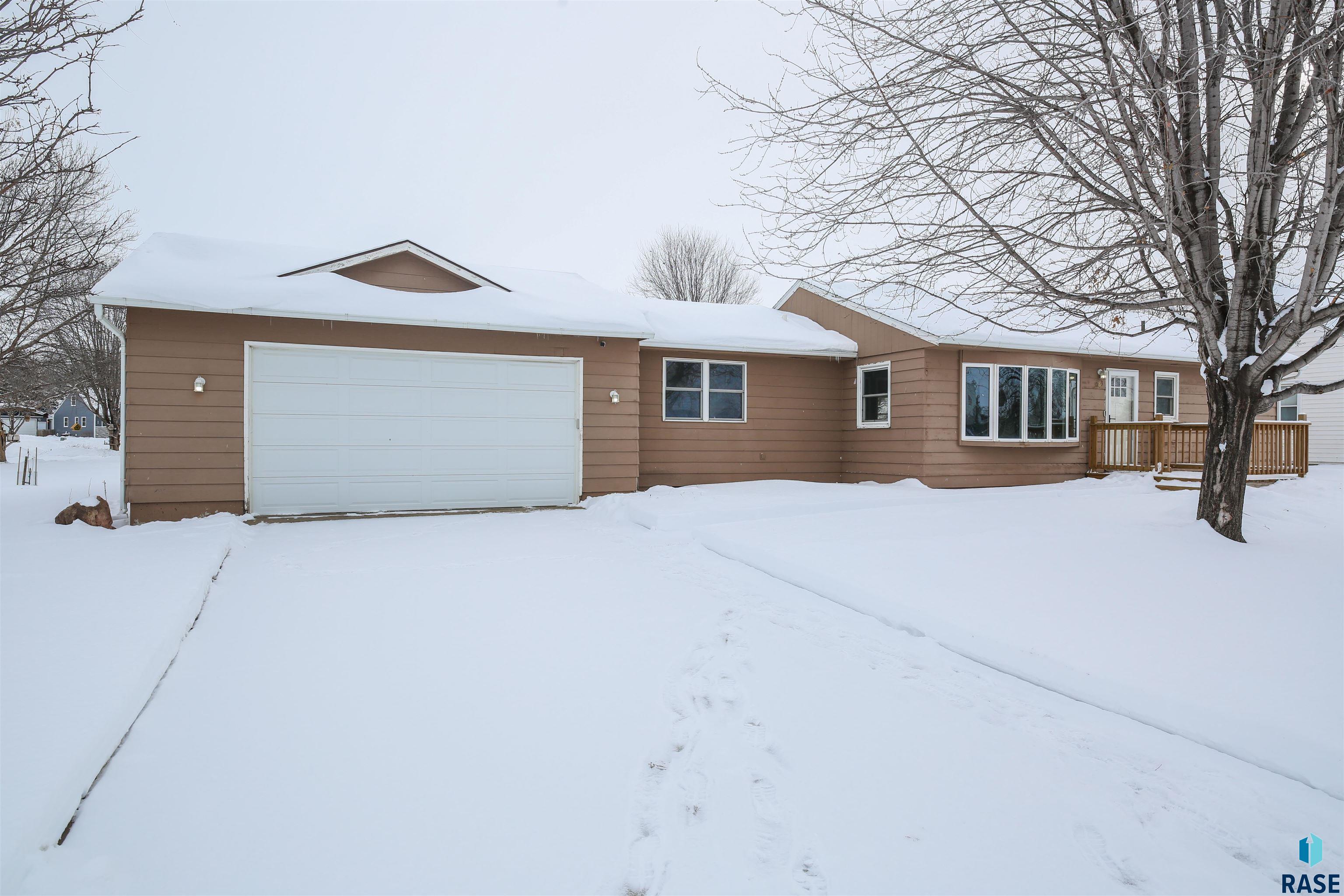 3083 N Presentation Ct