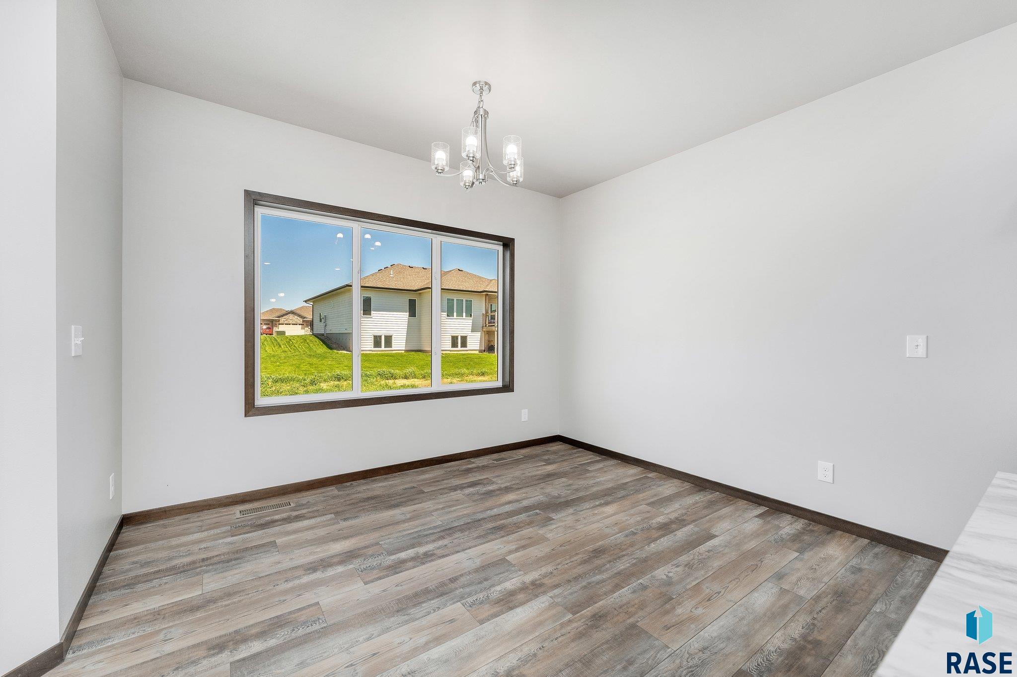 3520 E Sage Grass St