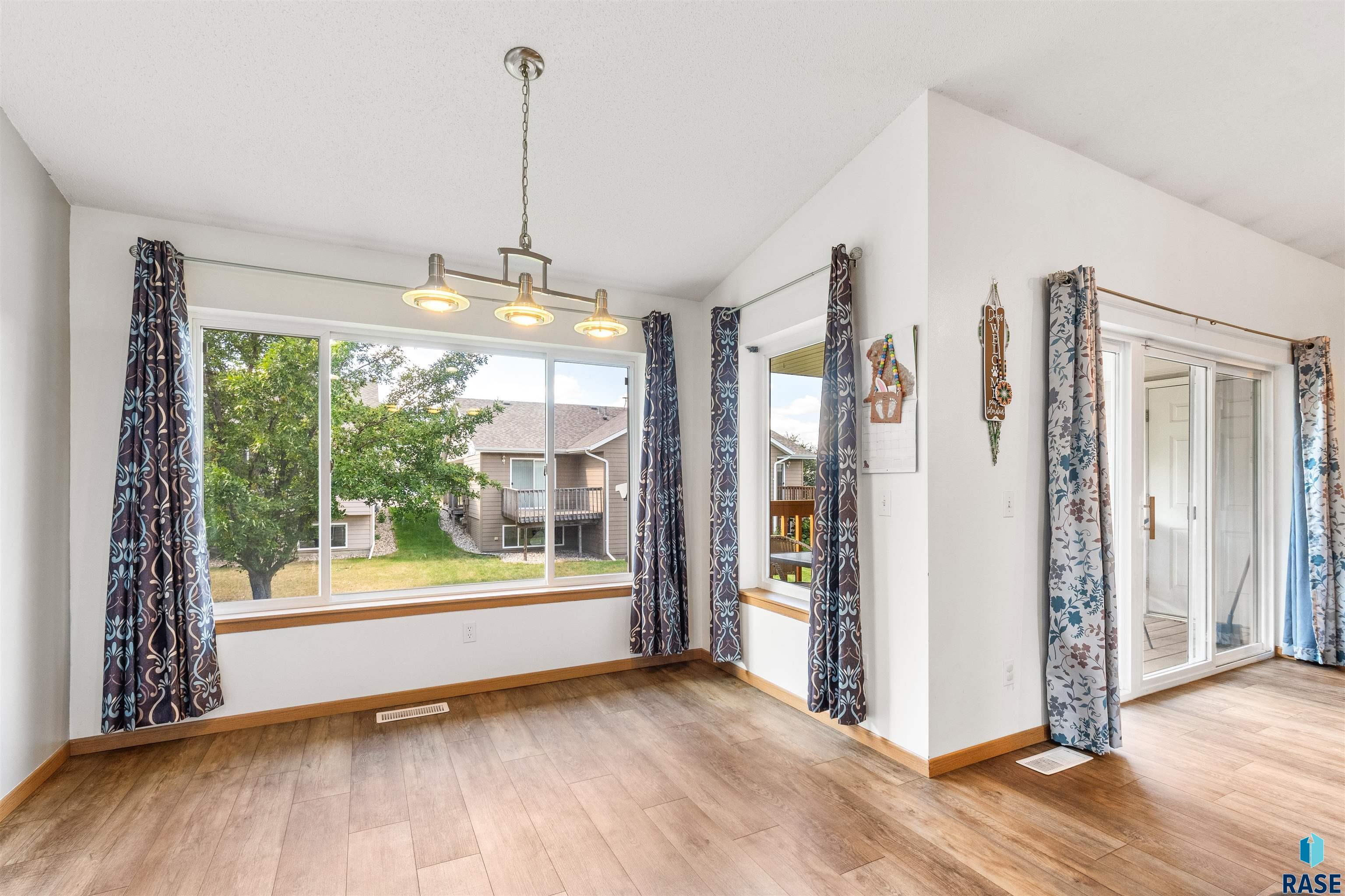 7121 W 56th St Unit: 76