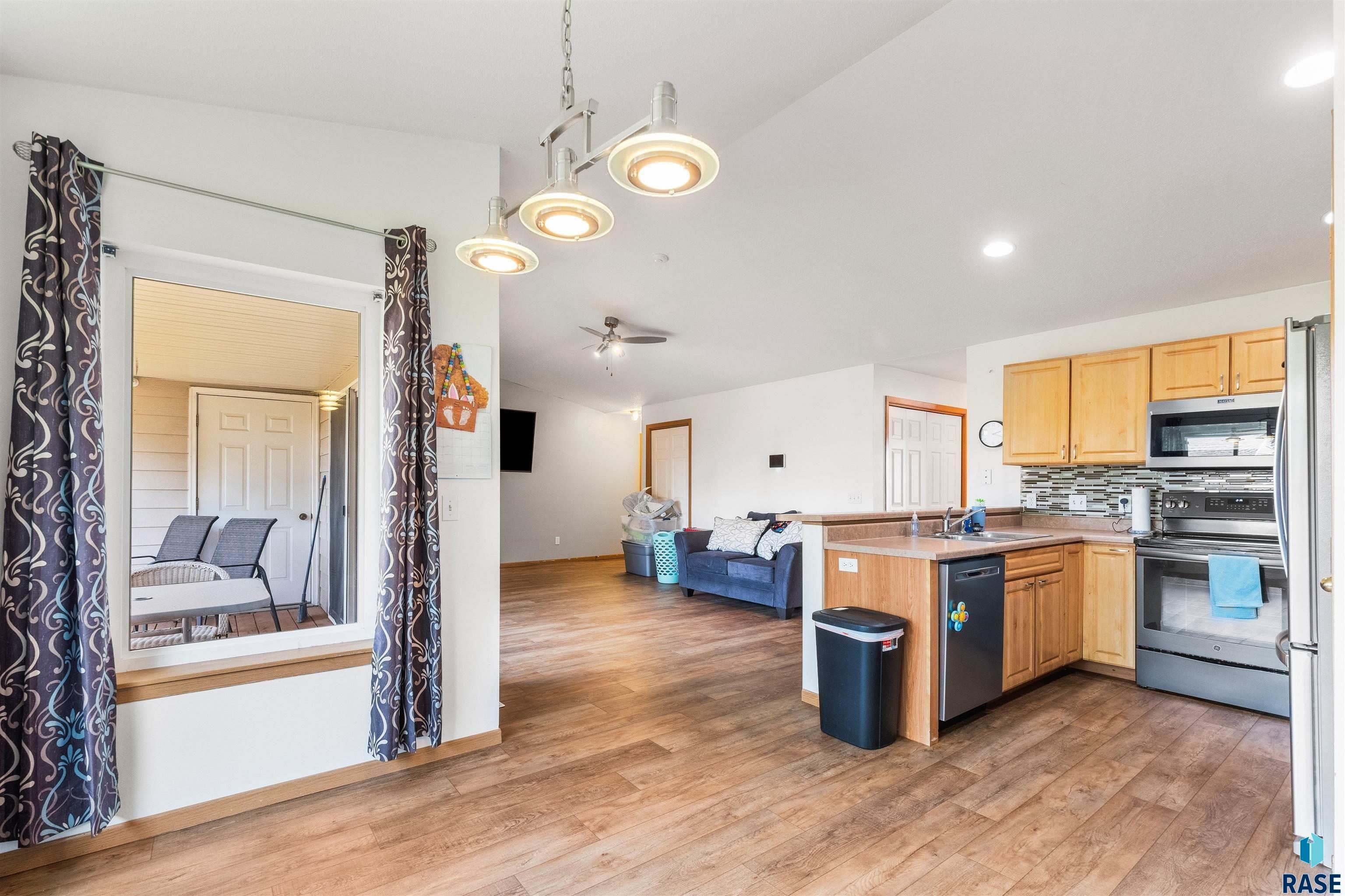 7121 W 56th St Unit: 76