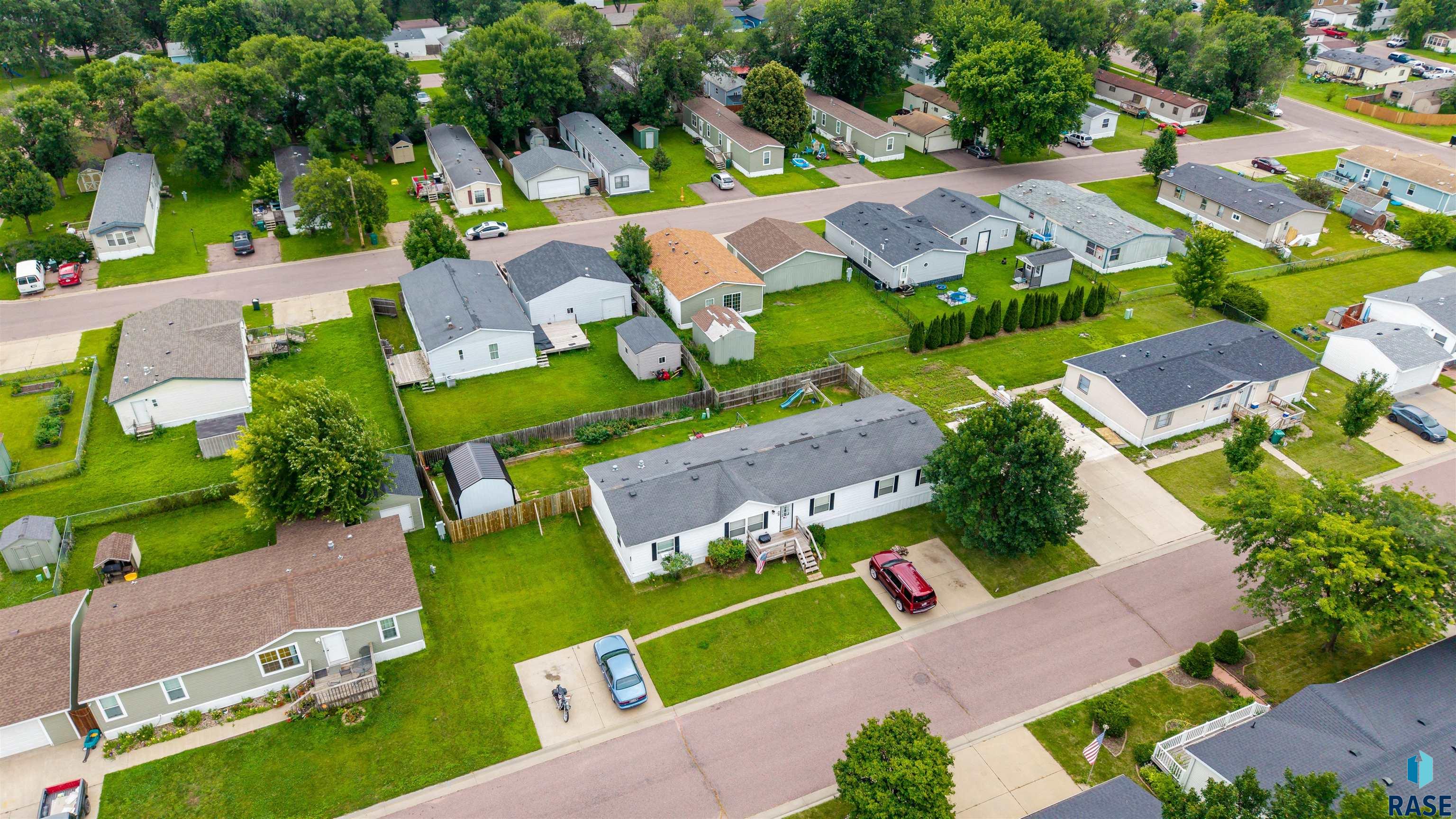 600 N Cockatiel Pl