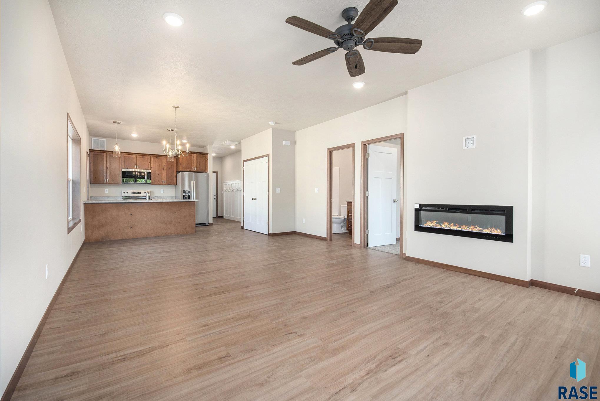 815 N Marquette Pl Place