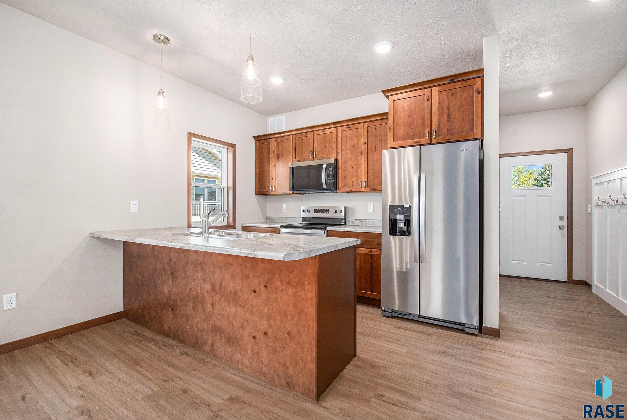 815 N Marquette Pl Place