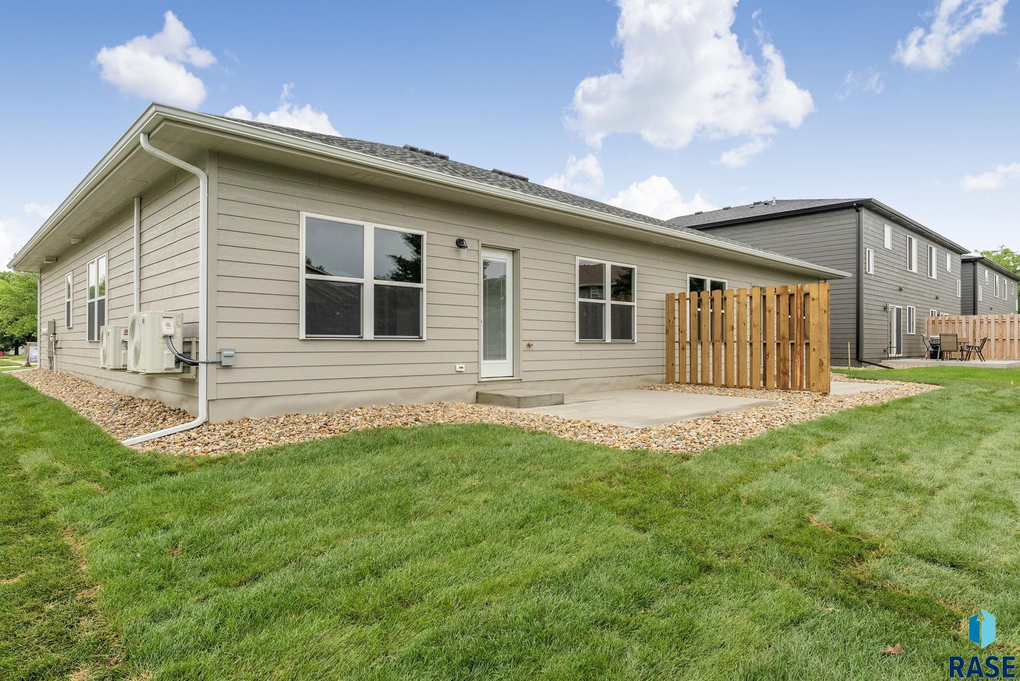 815 N Marquette Pl Place