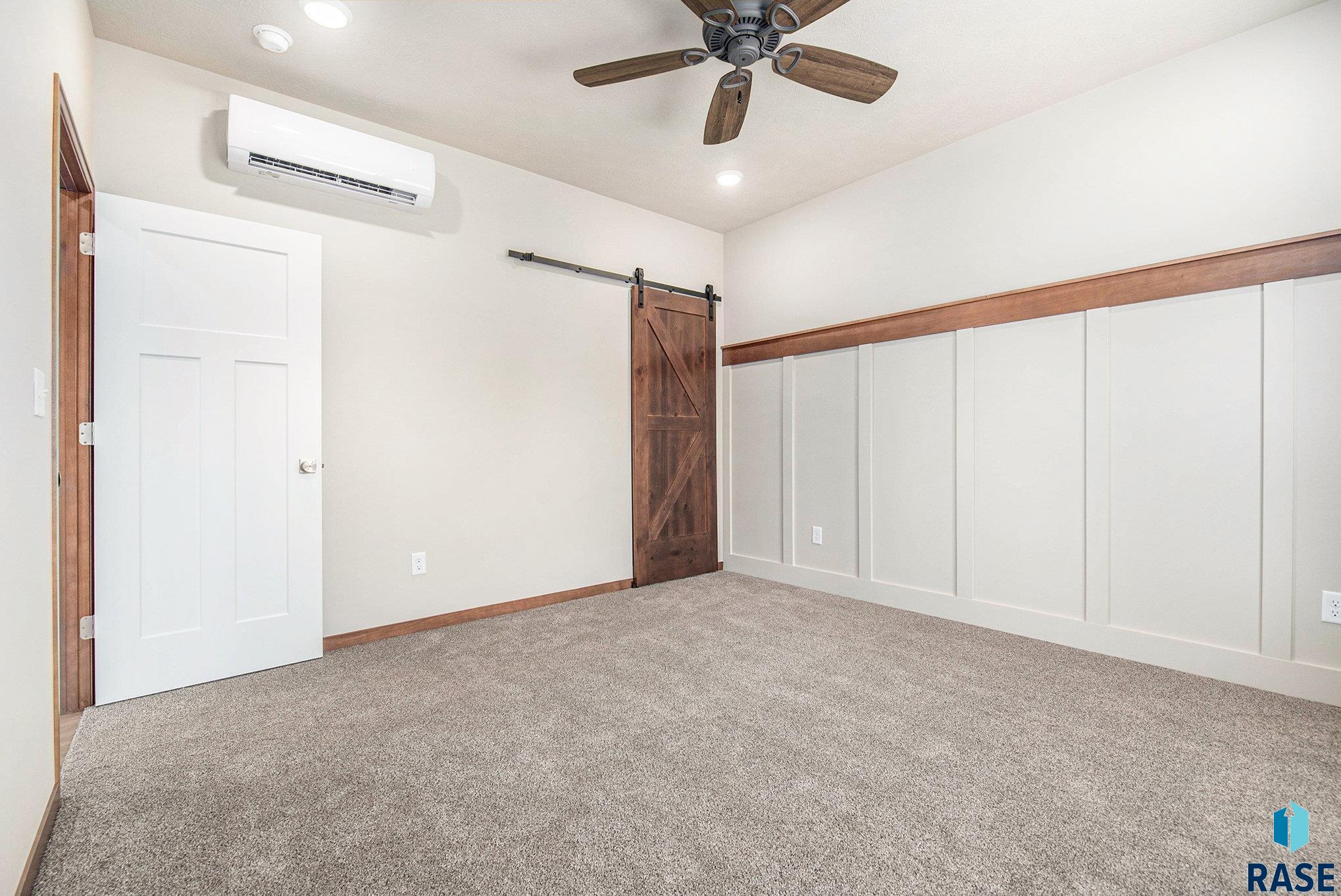 815 N Marquette Pl Place