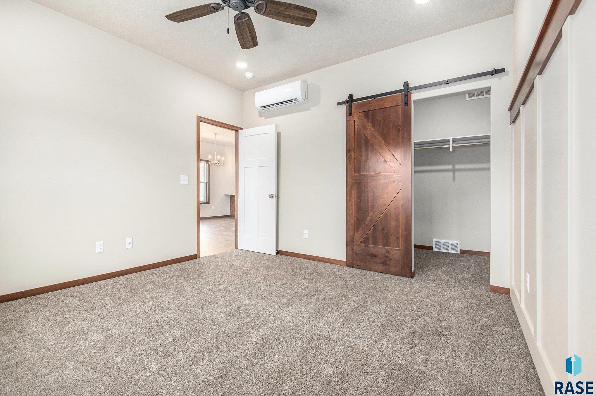 815 N Marquette Pl Place