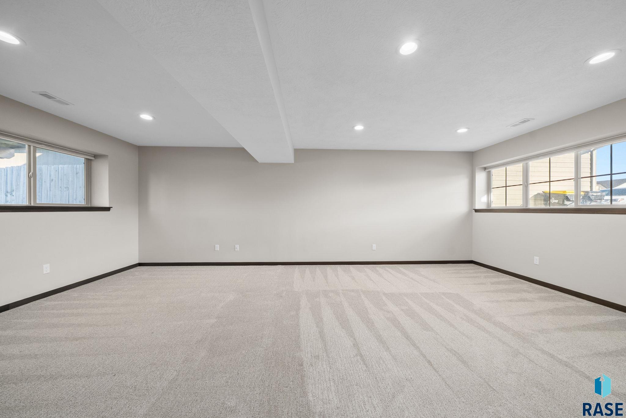 9424 W Liam St Street