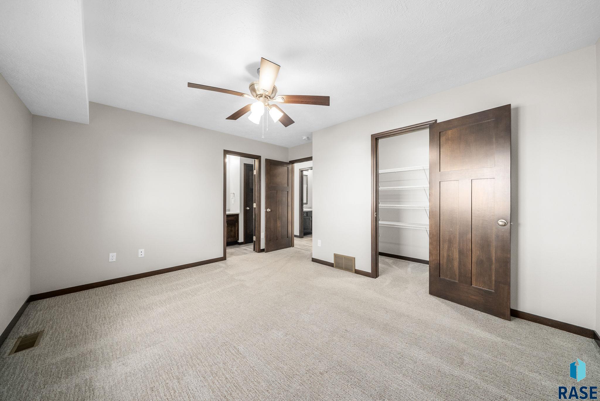 9424 W Liam St Street