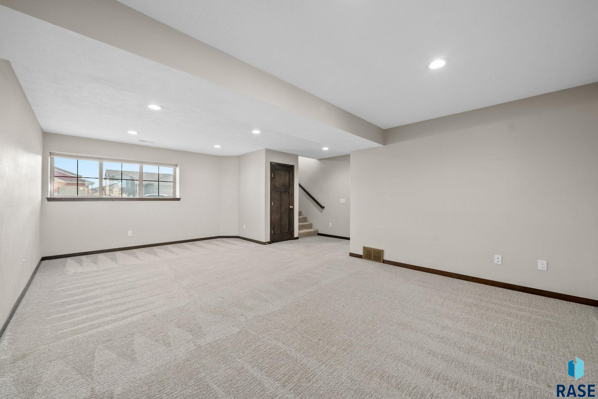 9424 W Liam St Street