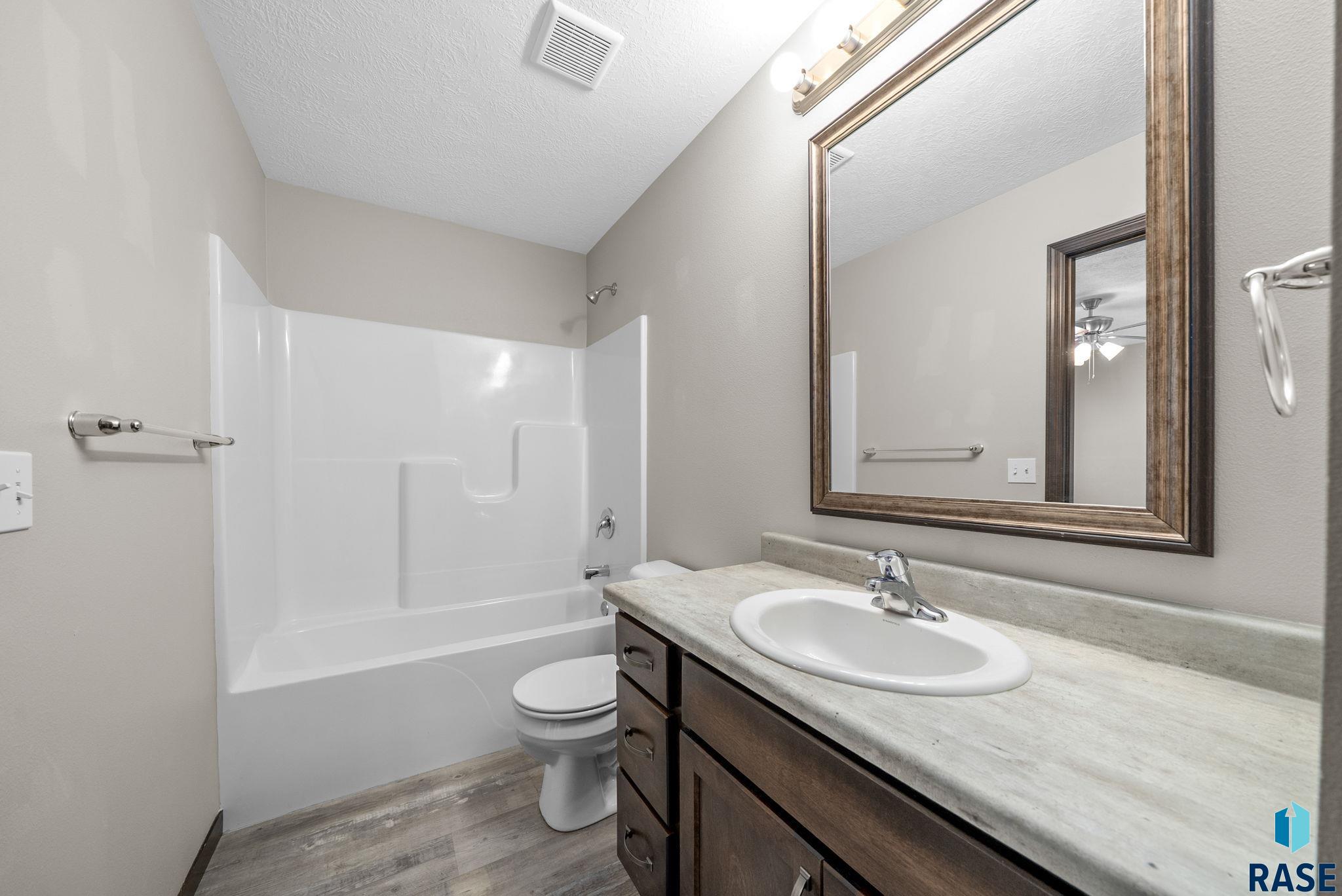 9424 W Liam St Street