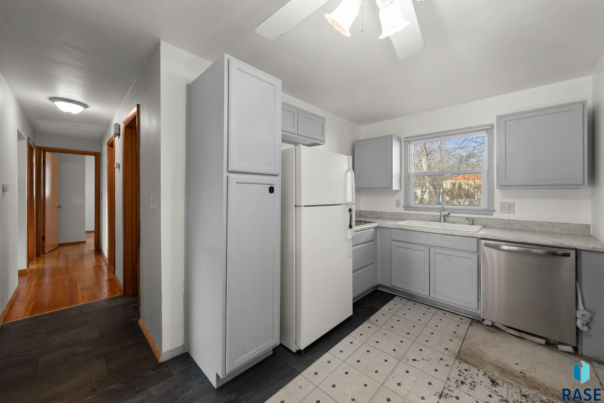 3005 Western Ave