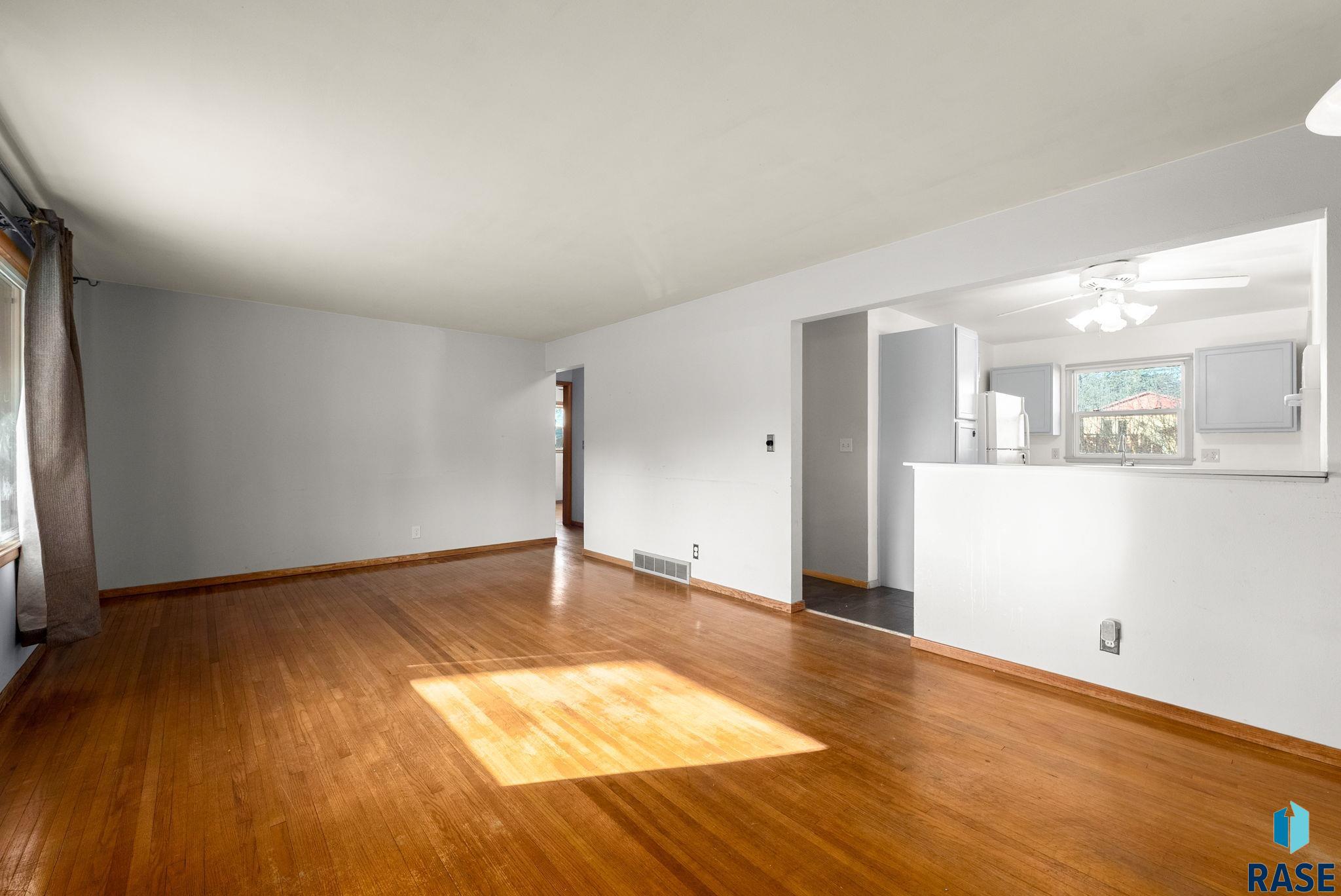 3005 Western Ave