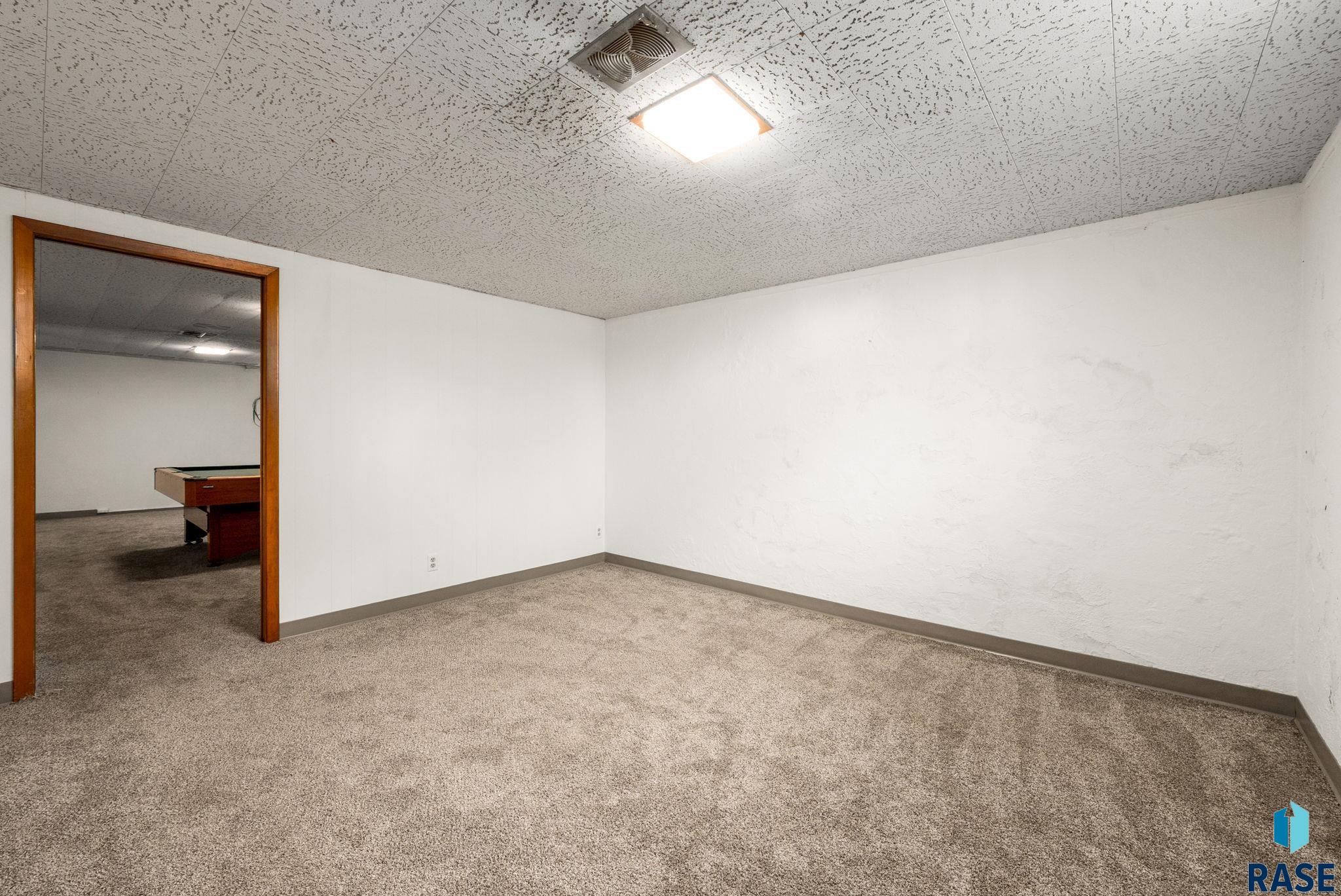 3005 Western Ave