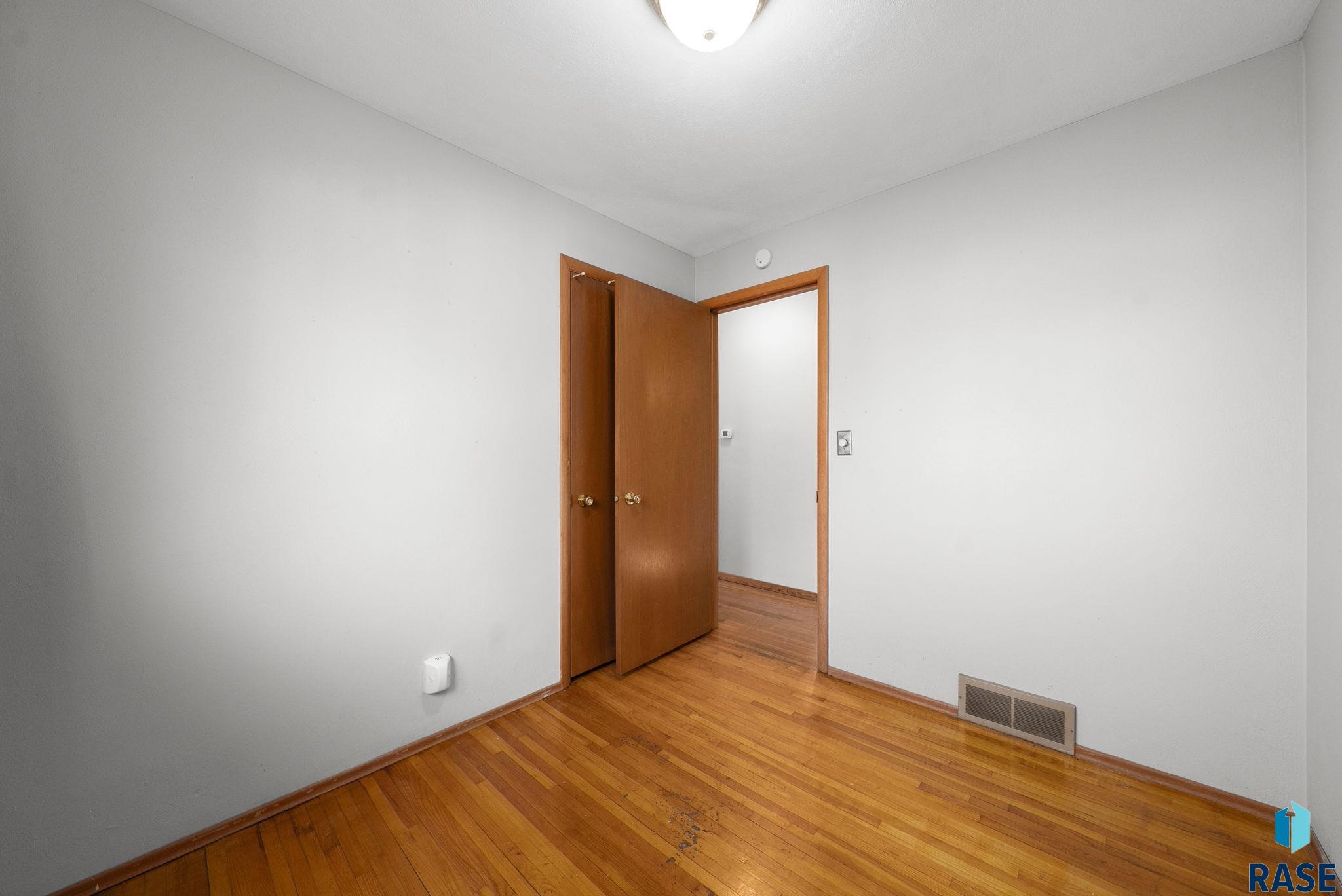 3005 Western Ave