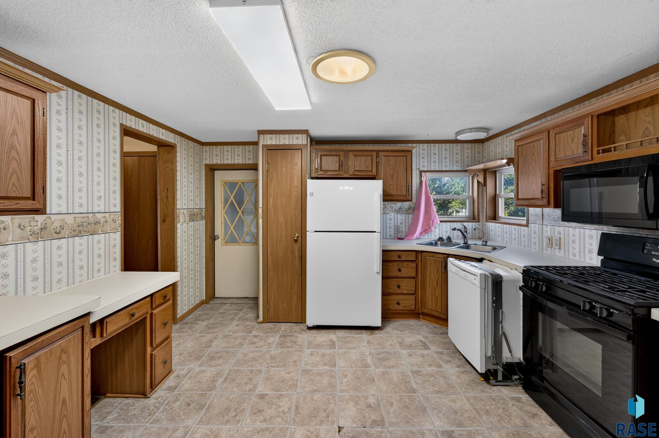 702 N Mallard Pl