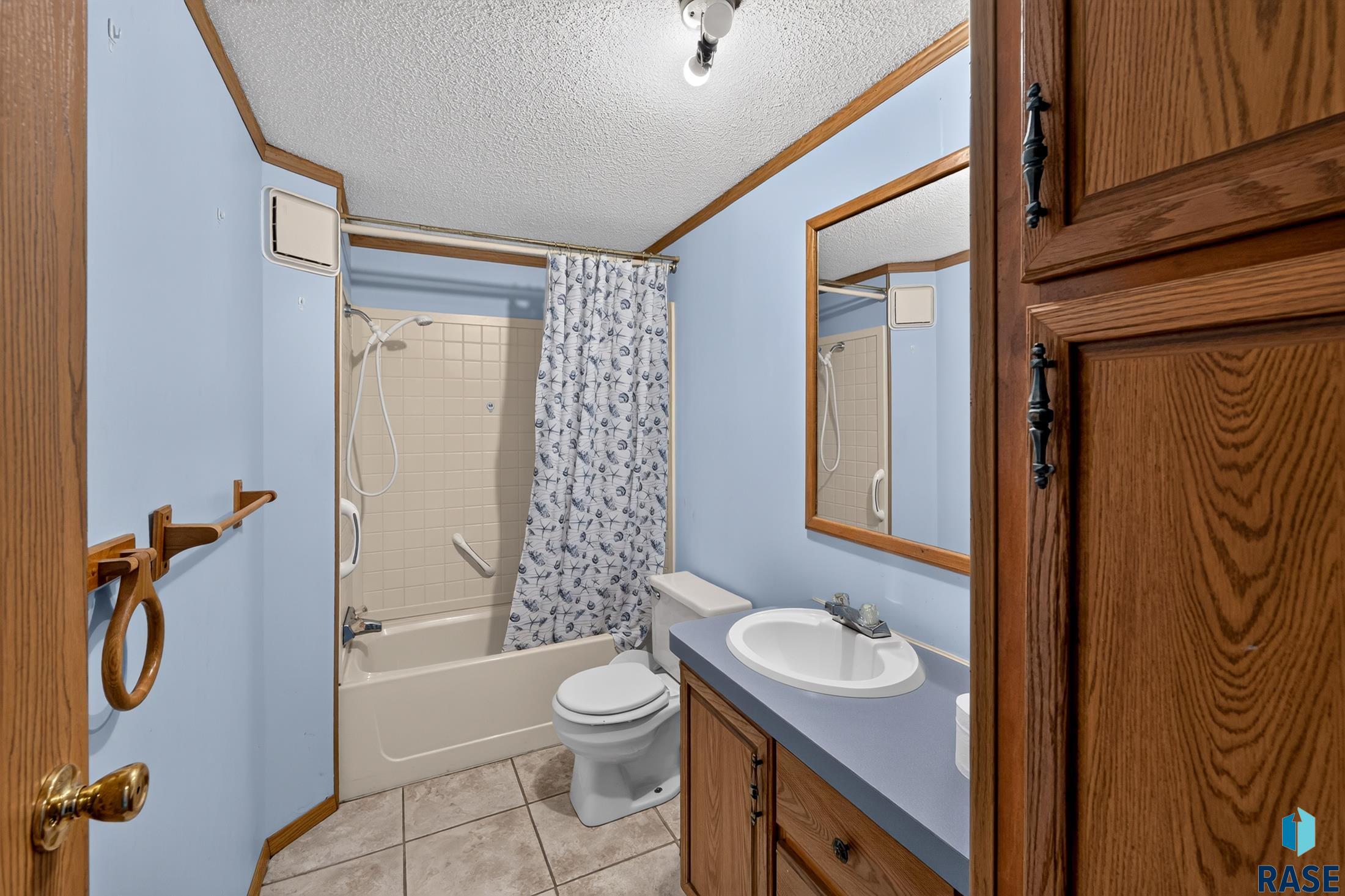 702 N Mallard Pl