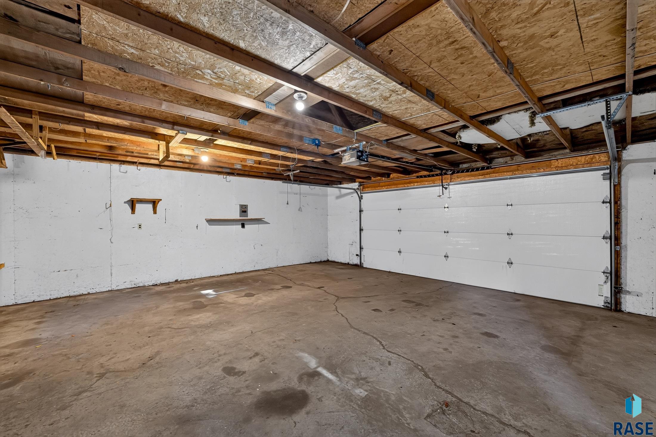 702 N Mallard Pl