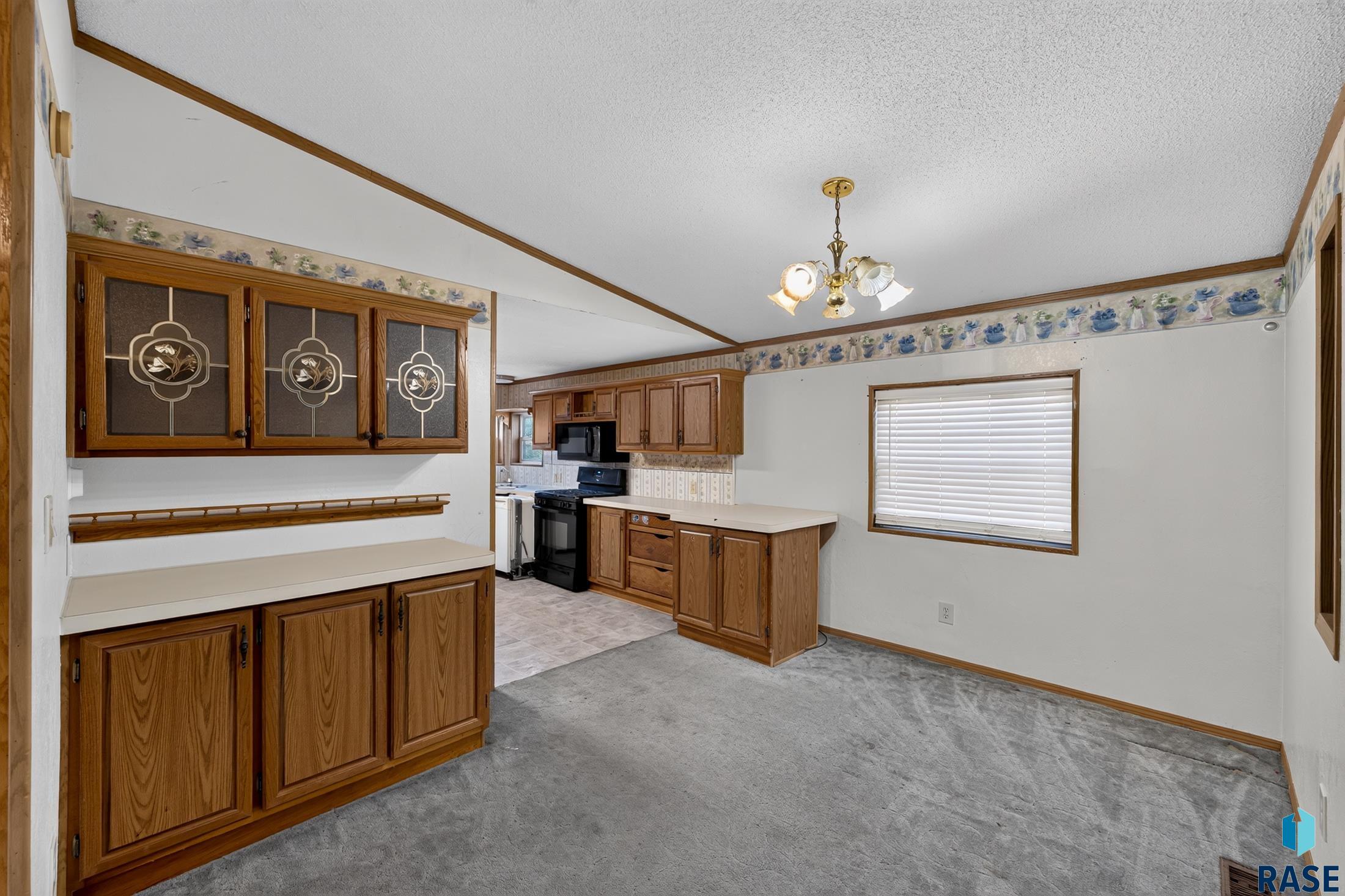 702 N Mallard Pl