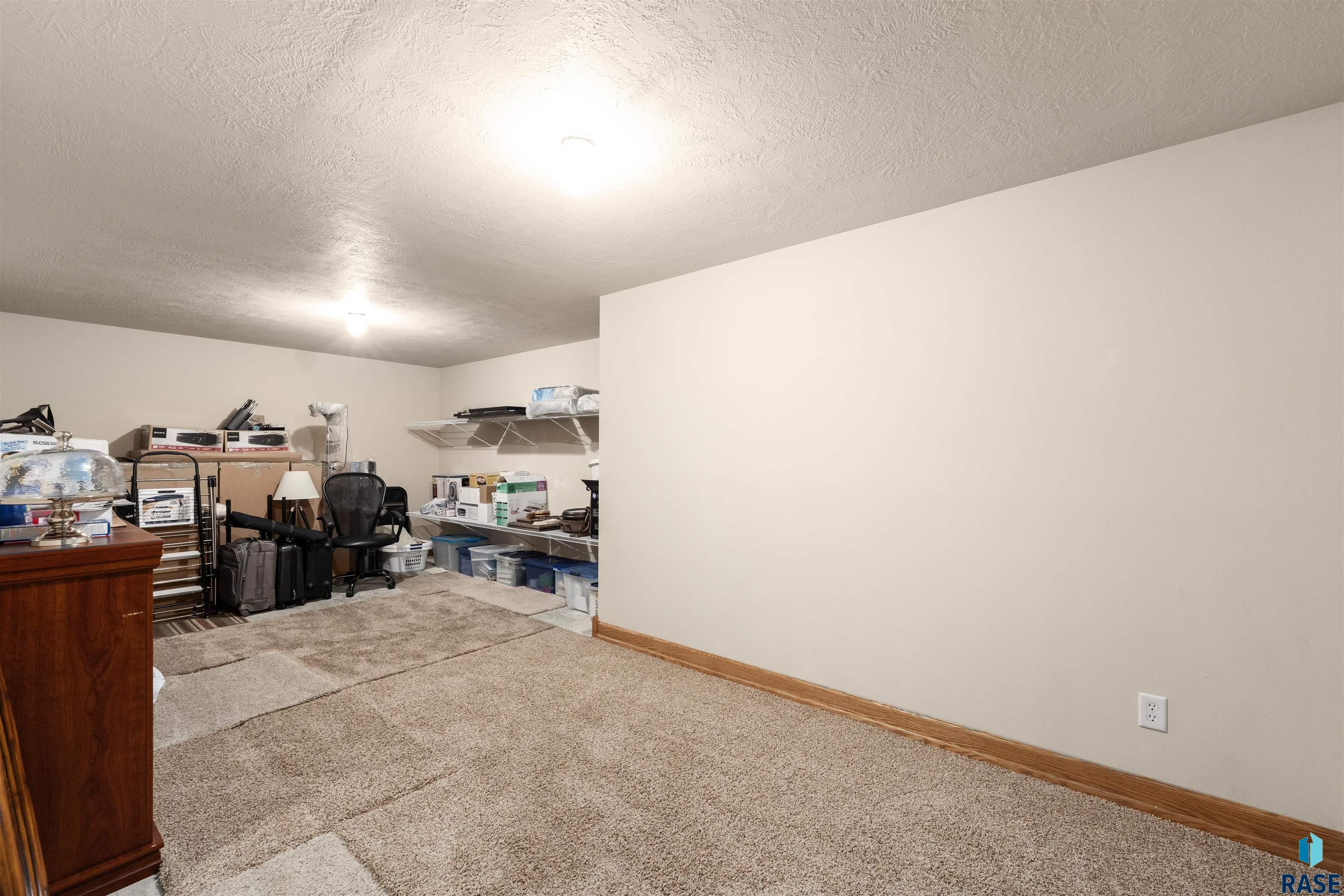 5604 S Josh Wyatt Dr